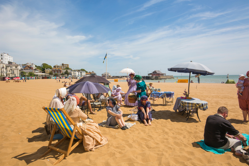 Dickens-beach-party-Viking-Bay-Broadstairs.-Credit-@VisitThanet