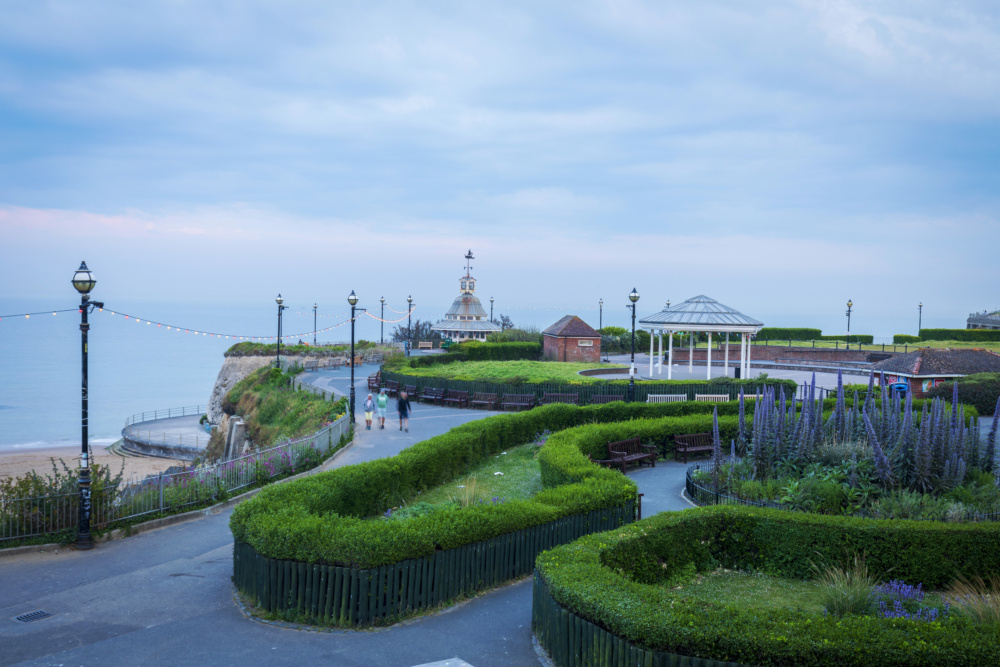 Victoria-Gardens-and-Promenade-Broadstairs.-Credit-@VisitThanet