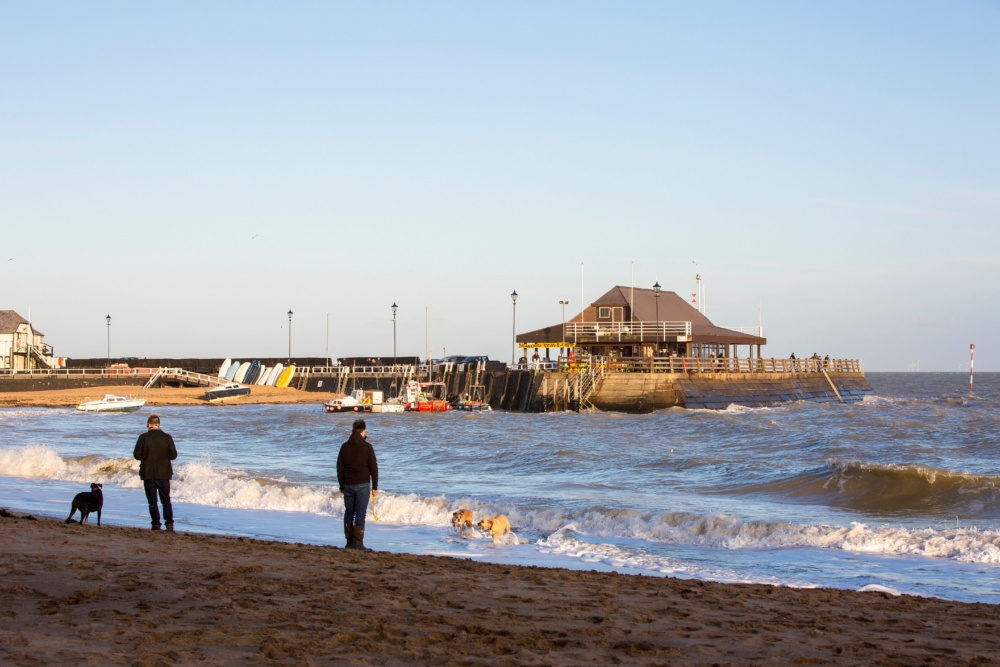 Viking-Bay-Broadstairs-wintery.-Credit-@VisitThanet