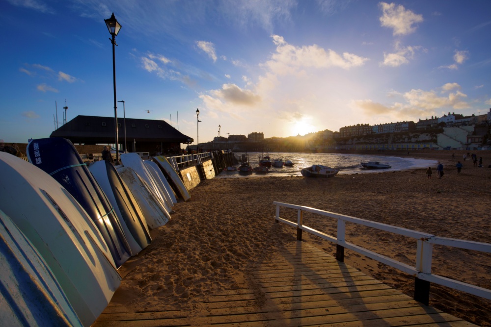 Wintery-Viking-Bay-Broadstairs.-Credit-@VisitThanet