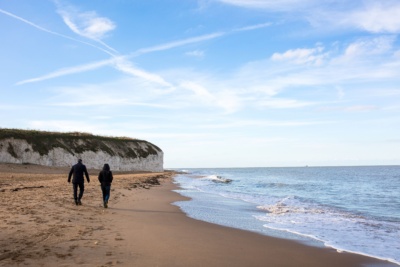Walking-Botany-Bay-Broadstairs.-Credit-@VisitThanet