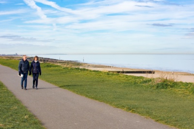 Walking-at-Minnis-Bay-Birchington.-Credit-@VisitThanet