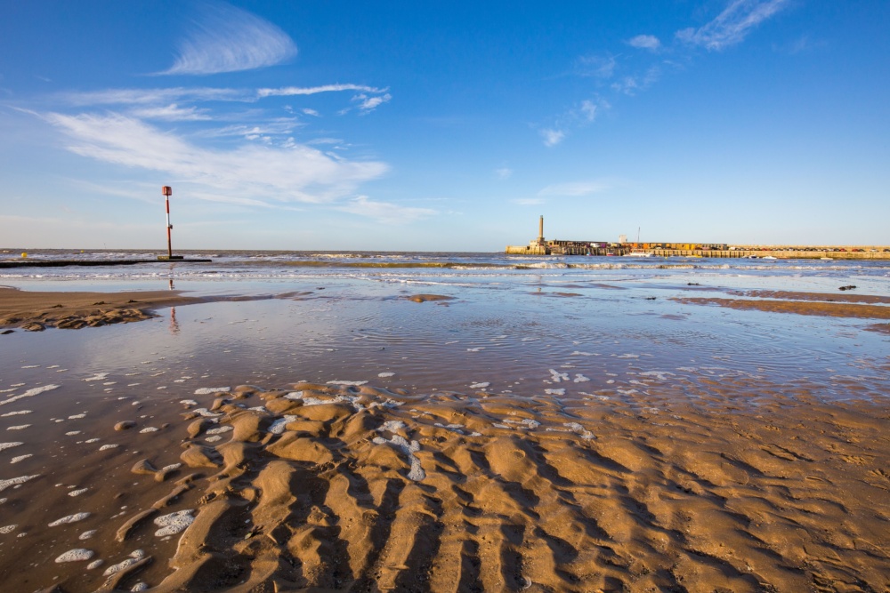 Low-tide-with-puddles-in-sand-Margate-Main-Sands.-Credit-@VisitThanet-20