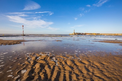Low-tide-with-puddles-in-sand-Margate-Main-Sands.-Credit-@VisitThanet-20