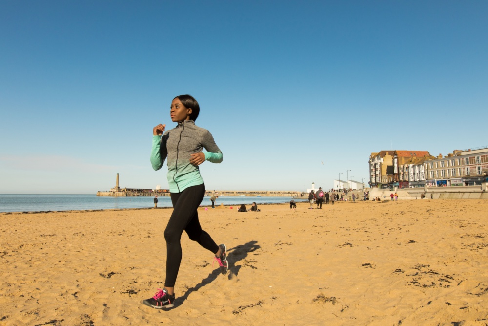 Running-along-Margate-Main-Sands.-Credit-@VisitThanet