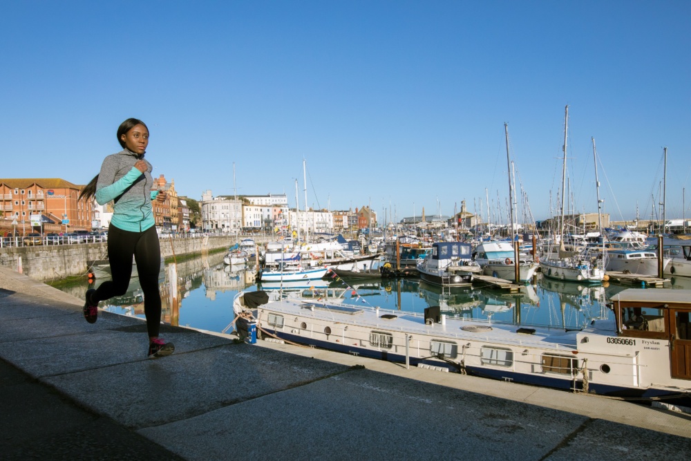 Running-at-Ramsgate-Royal-Harbour.-Credit-@VisitThanet