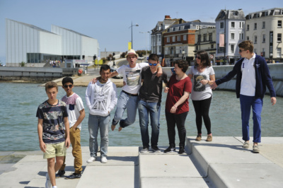 (c)PhilHoughton/07428170222