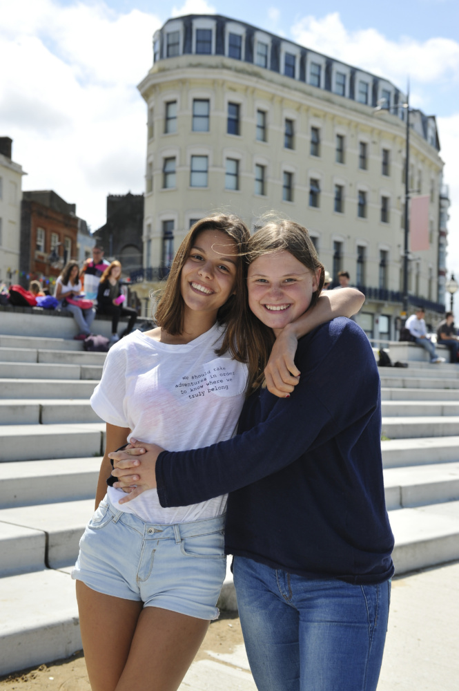 (c)PhilHoughton/07428170222