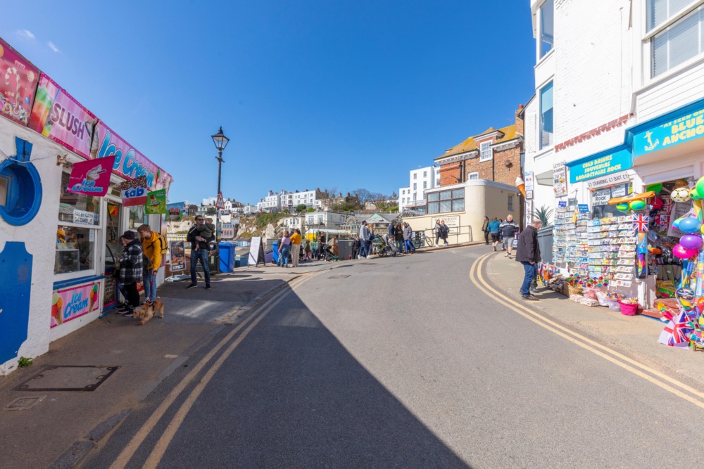 Harbour-Street-Broadstairs.-Credit-@-VisitThanet-1