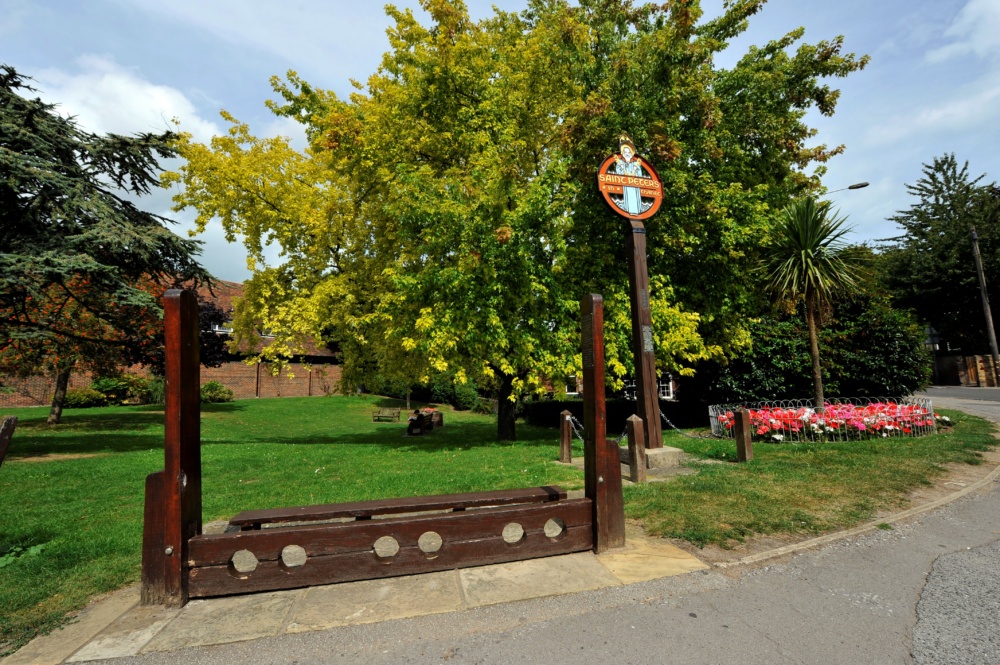 St-Peters-village-sign-stocks-in-foreground-L.-Credit-@VisitThanet