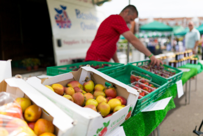 Fruit-stall-at-Cliftonville-Farmers-Market.-Credit-@VisitThanet
