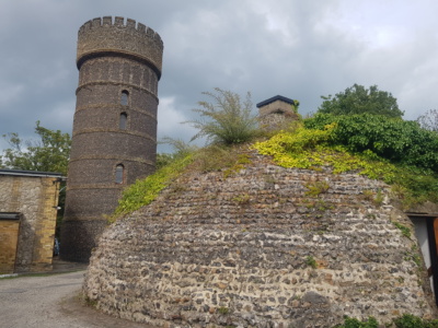 Crampton-Tower-and-beehive.-Credit-@VisitThanet