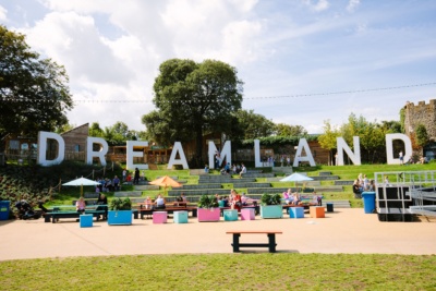 Dreamland-Margate-sign-seating.-Credit-@VisitThanet