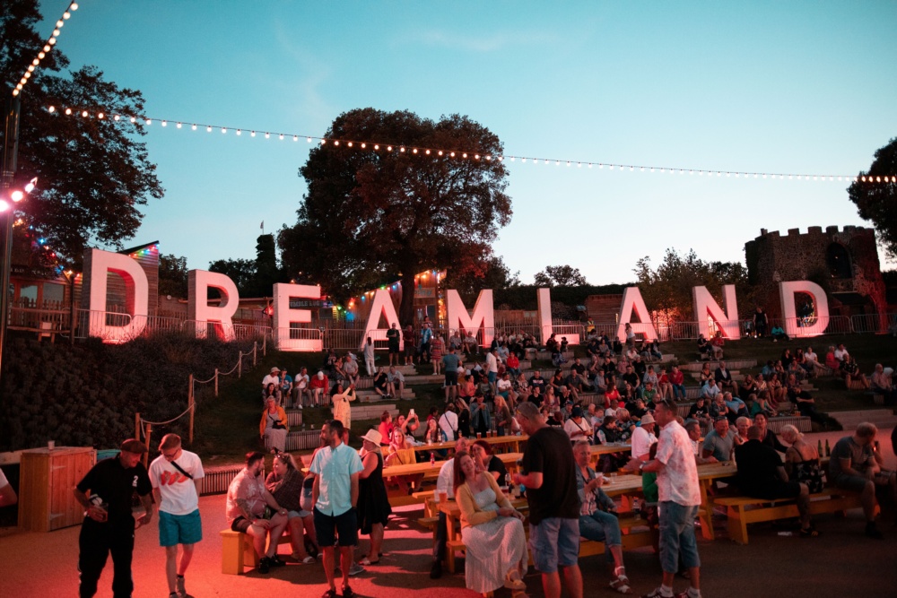 Dreamland-Margate-signage.-Credit-@VisitThanet