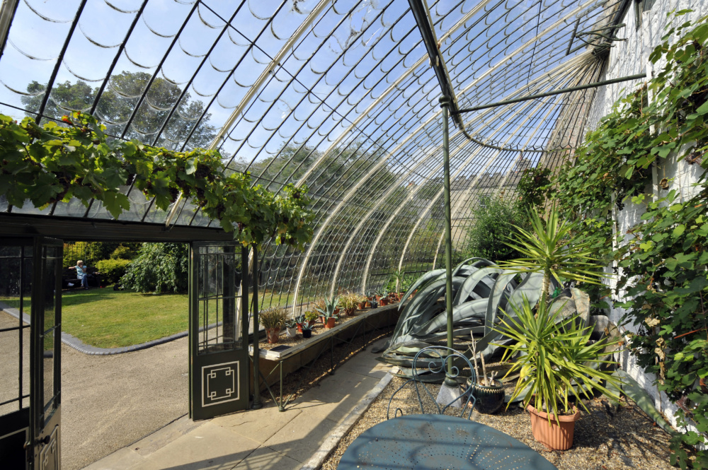 Italianate-Greenhouse-Ramsgate-interior-with-entrance-attraction.-Credit-@VisitThanet