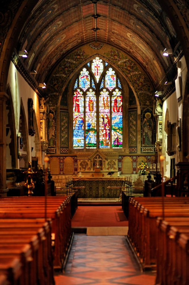 St-Peters-church-internal-stained-glass-window.-Credit-@VisitThanet