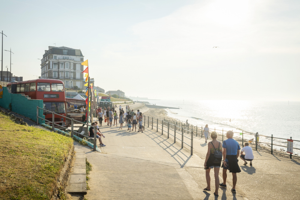 Walking-by-The-Sun-Deck-Margate.-Credit-@VisitThanet
